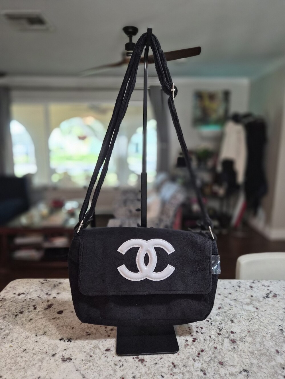 CHANEL Black Précision Shoulder Bag w/ CC Logo,  Adjustable Strap Pocket